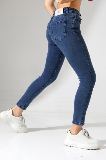Toparlayıcı Yüksek Bel Dar Paça Jean