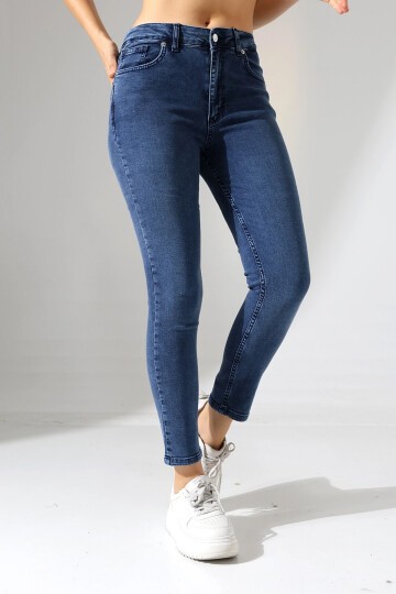 Toparlayıcı Yüksek Bel Dar Paça Jean
