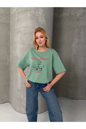 Venice Beach Baskılı Oversize Kadın Tişört – Mint Yeşil