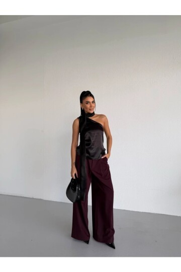 Yaka Detay Saten Bluz Siyah