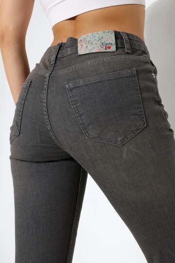 Yüksek Bel Dar Paça Füme Jean Pantolon