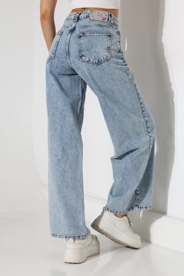 Yüksek Bel Rahat Kesim Düz Paça Jean Buz Mavisi