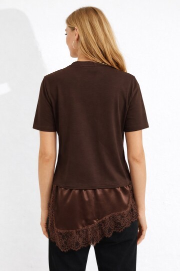 Dantel Detaylı T-Shirt