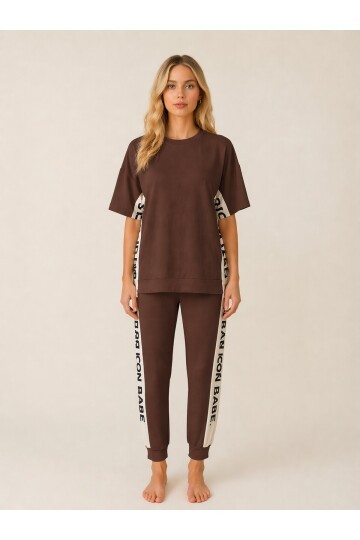 ICONE BABE Şerit Detaylı Oversize T-Shirt & Jogger Takım – Kahverengi