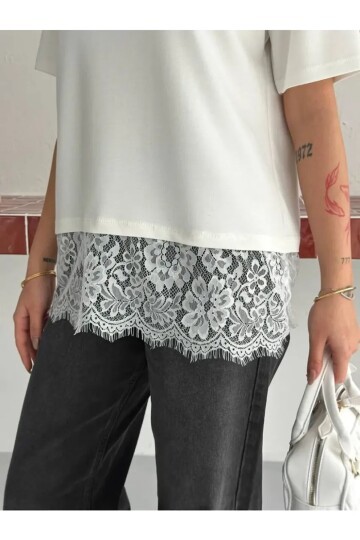 Kadın Eteği Dantel Detay T-shirt Beyaz