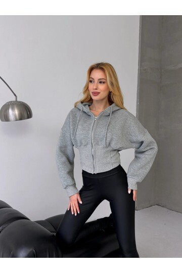 Kadın Gri Fermuarlı Hoodie – Minimal Sokak Ruhuyla