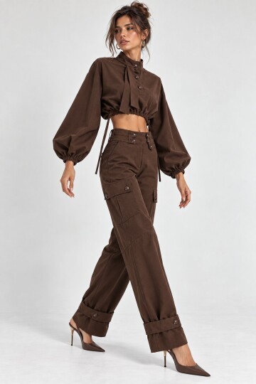 Modern Dokunuşlu Crop Bluz & Kargo Pantolon İkili Takım