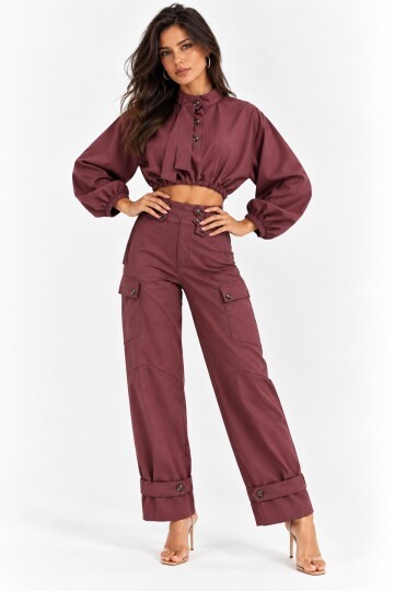 Modern Dokunuşlu Crop Bluz & Kargo Pantolon İkili Takım