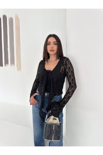 Siyah Dantel Bağlama Detaylı Transparan Bluz – Uzun Kollu Şık Kadın Bluz